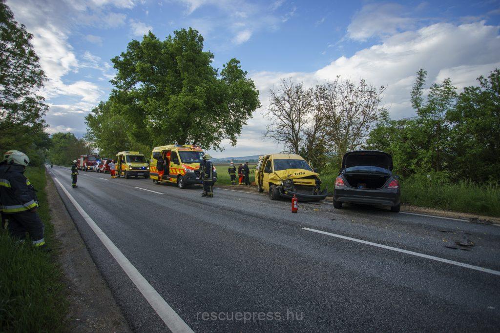 Ismét figyelmetlenség miatt történt baleset