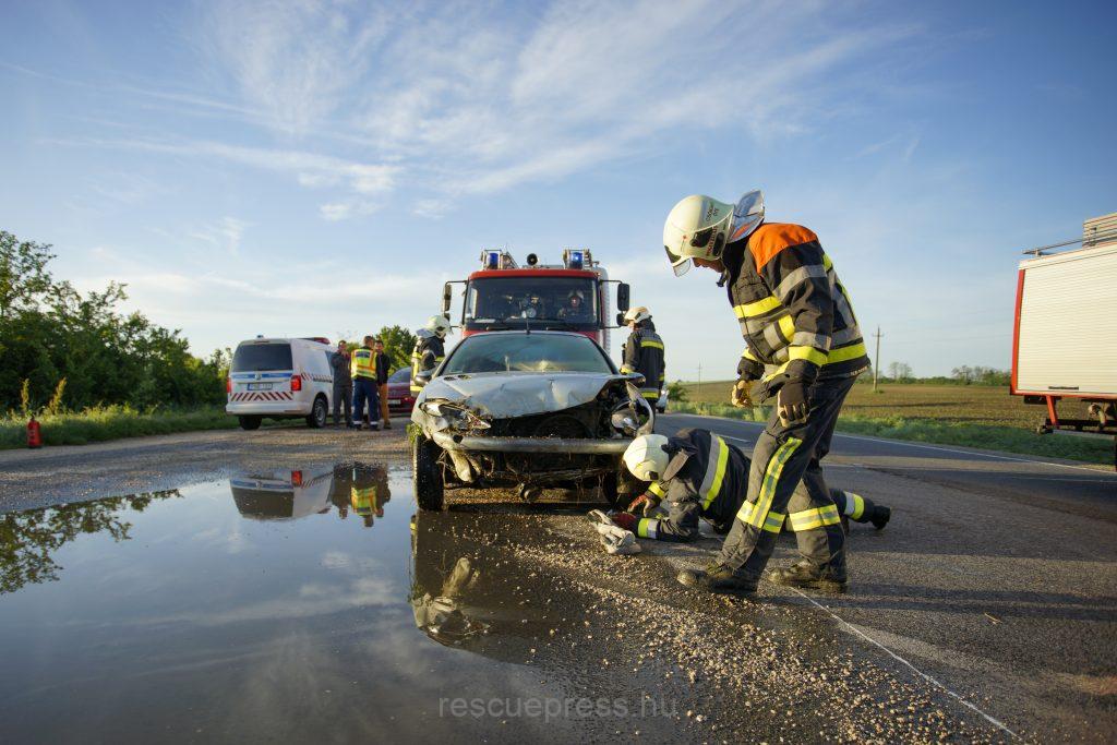 Súlyos közlekedési baleset Sörédnél Súlyos közlekedési baleset Sörédnél