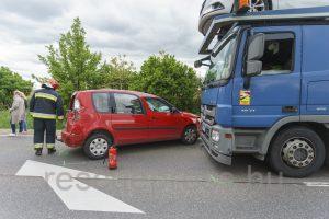 Több autó egymásba rohant a 81. főúton